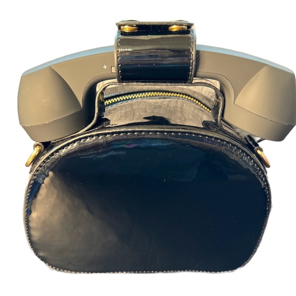 Retro Telephone Crossbody Handbag - Picture 5 of 9